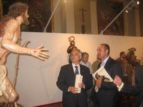 Nava inauguró la exposición del tercer centenario del nacimiento del escultor Luis Salvador Carmona