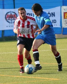 La goleada del Laguna elimina a la Gimnástica en cuartos de final del Trofeo Diputación