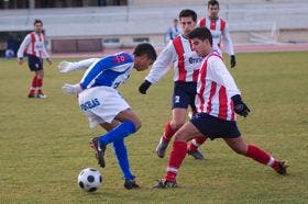 La Gimnástica Medinense vuelve a perder en casa frente al Ponferradina B