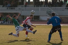 Recital de goles medinenses en el choque frente al farolillo rojo de la tabla