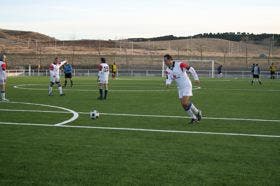 Mojados: Un partido, en el que se alinearon Vadillo y Villarreal, inauguró el campo de fútbol 7