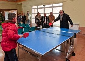 Medrano y Alonso Morales inauguran el Centro de Ocio Juvenil de Rueda