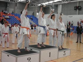 Los karatekas medinenses lograron 27 medallas en el Campeonato Provincial por Edades