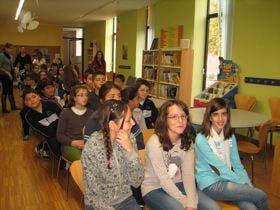 Un miniconcierto de saxofón y guitarra inaugura la Semana de la Biblioteca