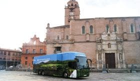 Desde hoy puede visitarse, en la Plaza Mayor, el autobús de Iberdrola