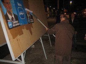 Medina del Campo: Frío inicio de la campaña electoral en las calles y euforia en la sede de IU