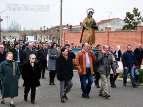 San Vicente del Palacio: El presidente Carnero García acudió a las fiestas patronales