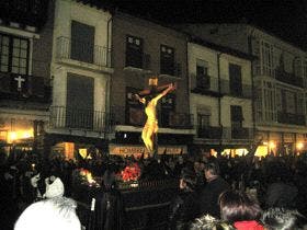 Medina del Campo: El  Via Crucis Popular vio mermada su afluencia a consecuencia del mal tiempo