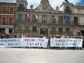 Medina del Campo: 400 ciudadanos protestaron hoy contra el ERE de Made-Gamesa-Iberdrola