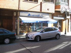 Arrancan la alarma de un establecimiento de la calle de Las Farolas