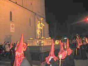 Medina del Campo: La Procesión de Caridad, interrumpida por la lluvia