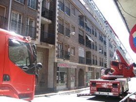 Se produce una fuga de gasoil en una vivienda de la Ronda de Gracia