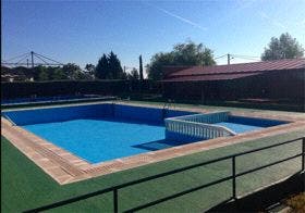 Nava del Rey: El PSOE denuncia que la nueva piscina infantil es ilegal