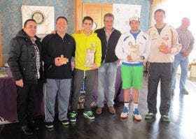 Israel Dueñas y Luis Lorenzo y María José Repullo y Victoria Delgado, campeones del Torneo de Pádel Navidad