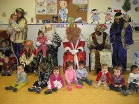 Los Reyes Magos visitan las guarderías y recogen los deseos de los más pequeños