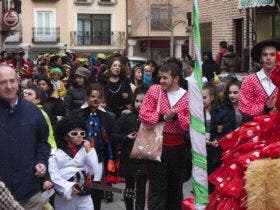 Olmedo: Esta tarde arranca el antruejo con un desfile de disfraces