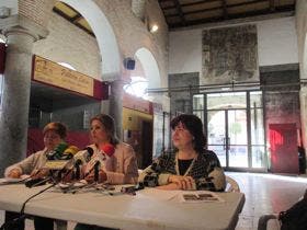 Mujeres en Igualdad dona 4.000 euros para la recuperación de los frescos de las Reales Carnicerías