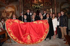 Olmedo: La Virgen de la Soterraña estrena un nuevo manto