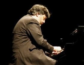 El pianista Diego Fernández Magdaleno ofrece mañana un concierto en Fresno El Viejo