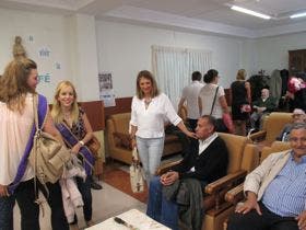 Las Autoridades visitaron las residencias de ancianos en la víspera del comienzo de las fiestas