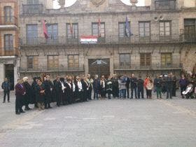 Medina del Campo guardó un minuto de silencio en solidaridad con París