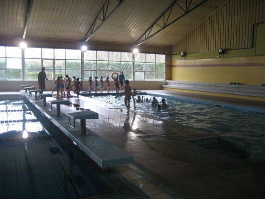 Una avería retrasa la apertura de la piscina cubierta de Medina del Campo