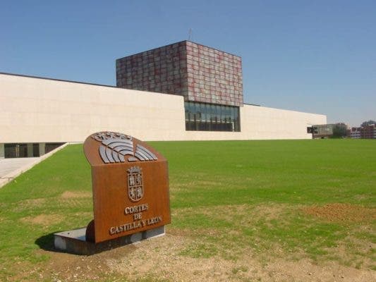Castilla y León duplica ya la cifra recomendada por la Unión Europea de plazas en centros infantiles