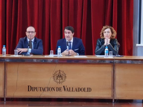 La Junta y la Diputación de Valladolid presentan a los ayuntamientos las Normas Urbanísticas Territoriales de la provincia