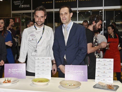 El presidente de la Diputación entrega los premios de la XXXVI Muestra de Teatro Provincia de Valladolid