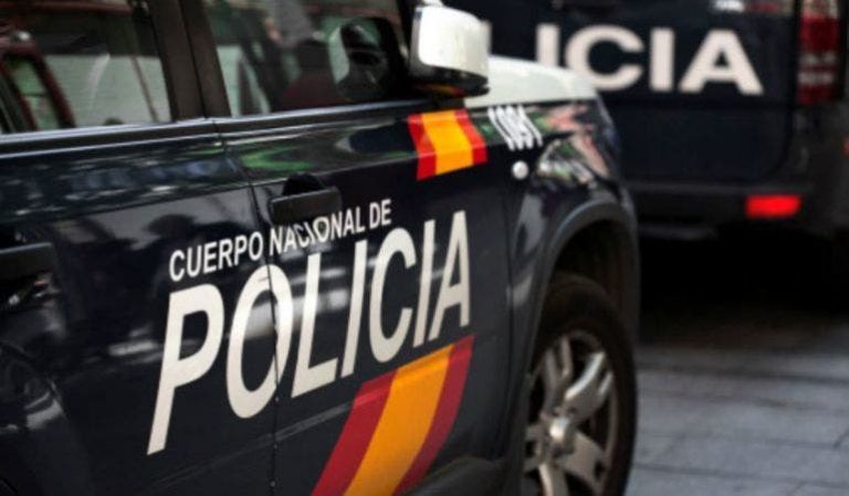 Medina del Campo: La policía investiga el robo en el interior de seis vehículos