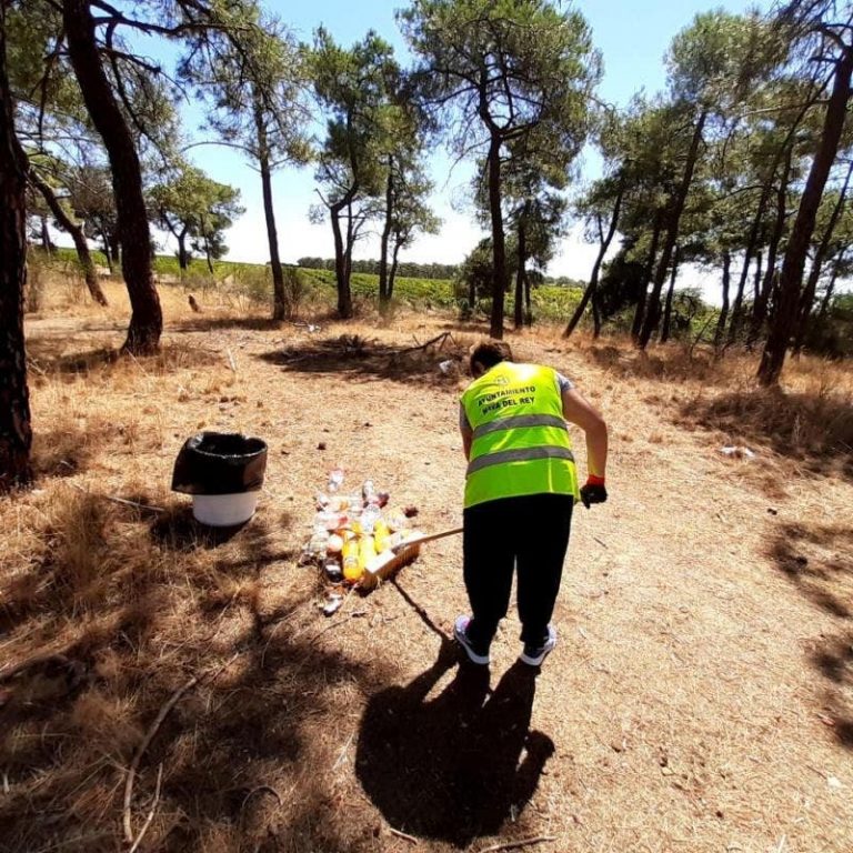 El Ayuntamiento de Nava del Rey recuerda a los vecinos que los botellones están prohibidos