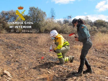 Dos investigados como supuestos autores de un delito de incendio forestal en el término local de Lober, en Gallegos del Río