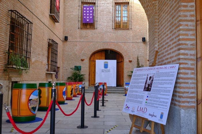 Barricas que narran la historia de Medina del Campo