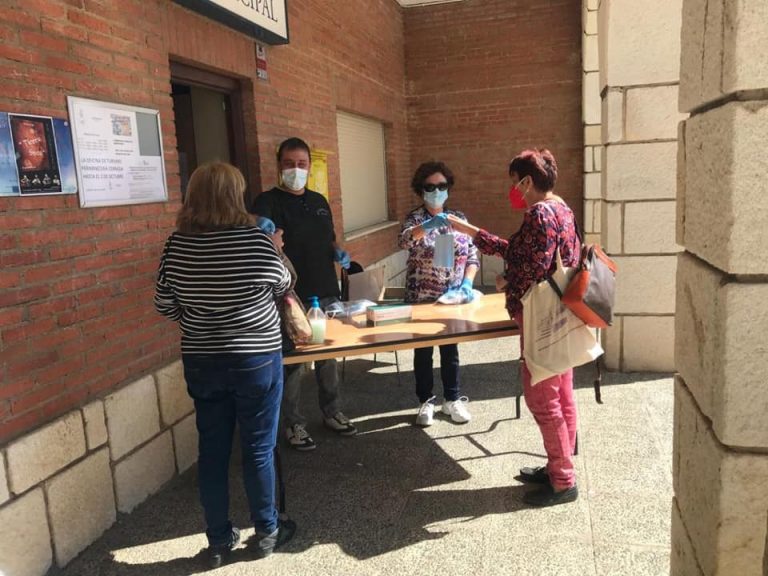 Castronuño repartió 1200 nuevas mascarillas entre sus vecinos