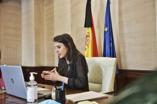 Irene Montero se reúne con las comunidades autónomas para poner en marcha un plan de cogobernanza en las políticas de igualdad