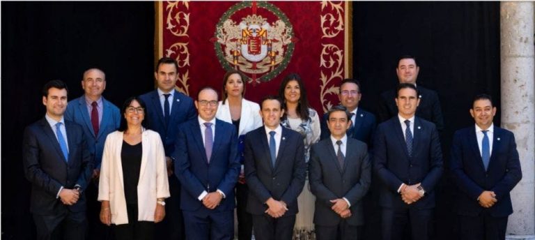 El Grupo Popular de la Diputación pide poner la bandera española en los balcones