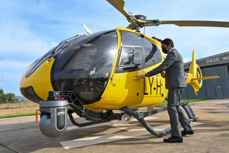 Castilla y León incorpora un nuevo helicóptero a la lucha contra incendios forestales