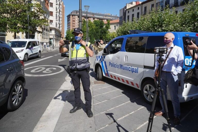 La Policía de Valladolid implanta un sistema que permite comprobar al instante el estado de los vehículos