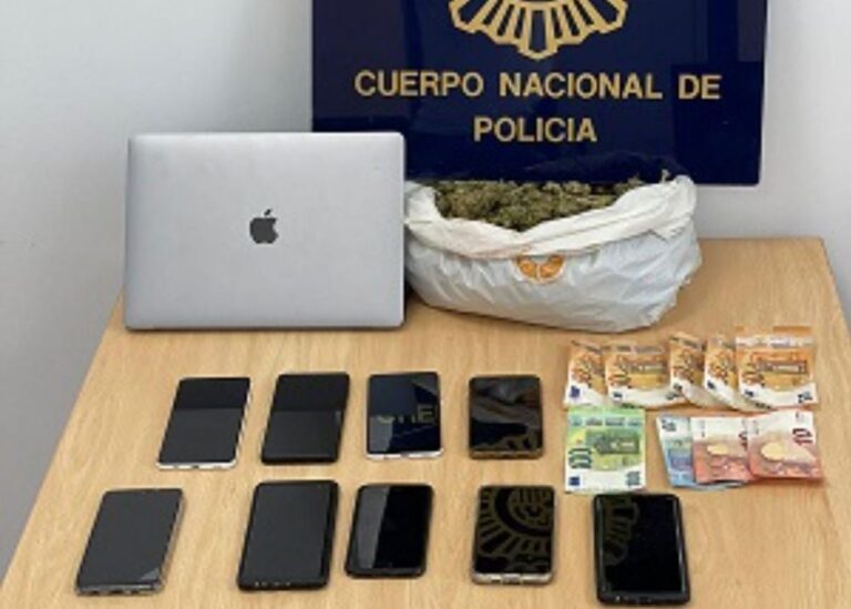 Detenidos los responsables de un grupo que extorsionaba a usuarios de webs de contactos sexuales