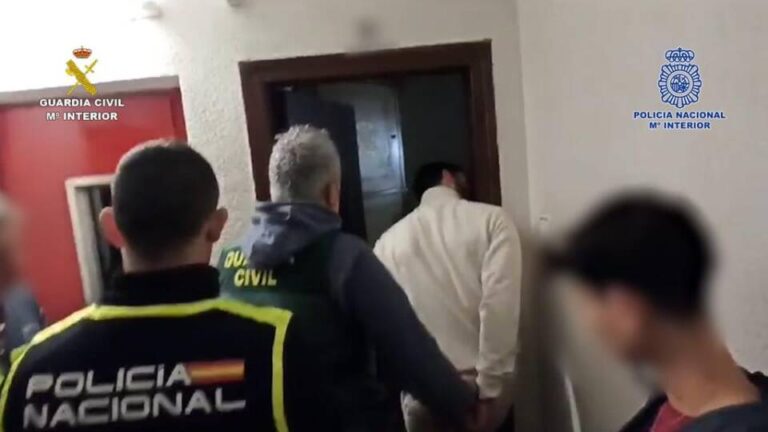 La Policía Nacional detiene a dos varones por agredir con botellas rotas en Soria