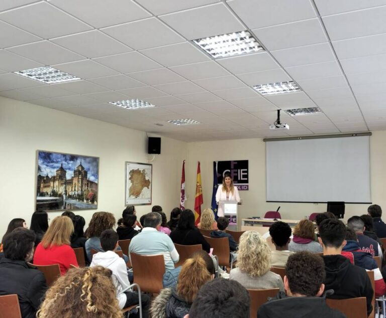 Dos centros educativos de Medina del Campo participan en el Curso de Alumnos Ayudantes y Mediadores