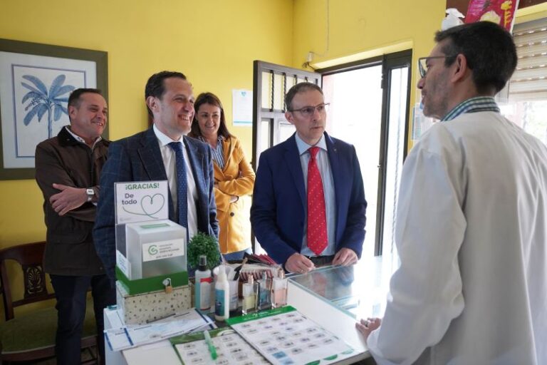 La Diputación de Valladolid y el Colegio de Farmacéuticos de Valladolid renuevan la colaboración para garantizar la atención farmacéutica en el medio rural