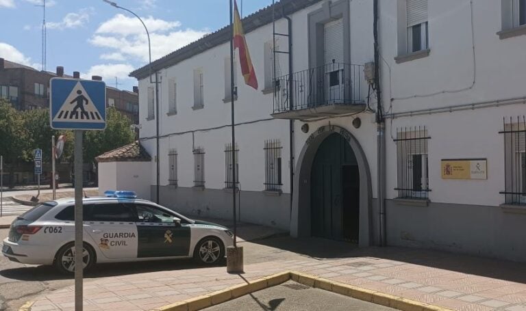 La Guardia Civil investiga los disparos a una vivienda y un coche en Geria