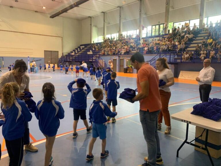 Termina la temporada de las Escuelas Deportivas Municipales de Olmedo con notable participación