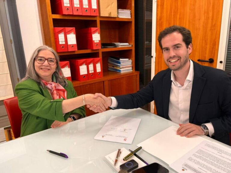 El Ayuntamiento de Valladolid renueva convenio con la Federación de Personas Sordas de Castilla y León para Mejorar la Accesibilidad