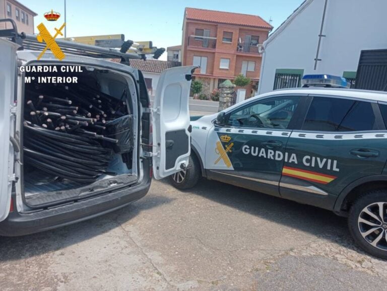 Tres detenidos por el hurto de 485 kg de cableado de cobre en Salamanca