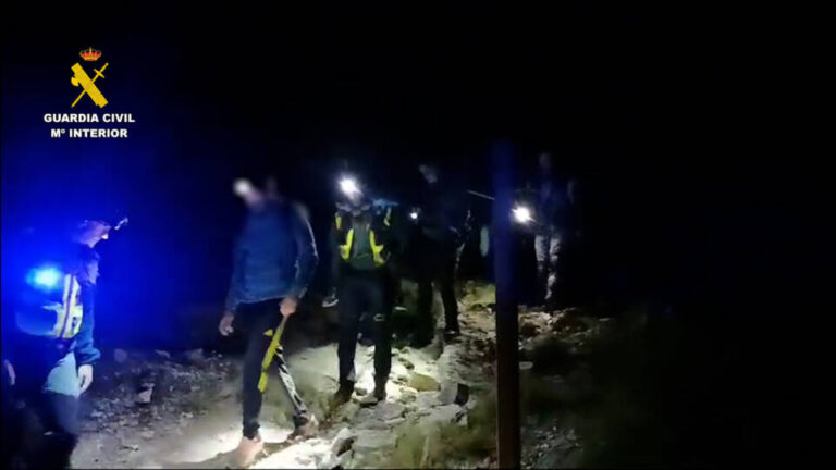 La Guardia Civil rescata a un padre y su hijo perdidos en la Sierra de Candelario (Salamanca)