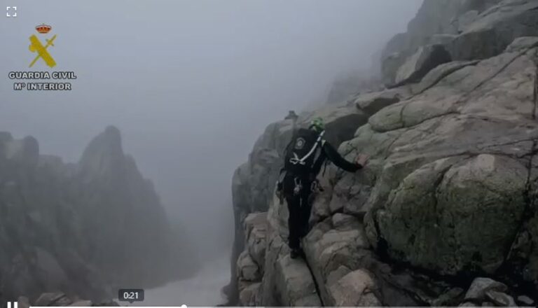 La Guardia Civil rescata a tres montañeros en las inmediaciones del Pico Almanzor