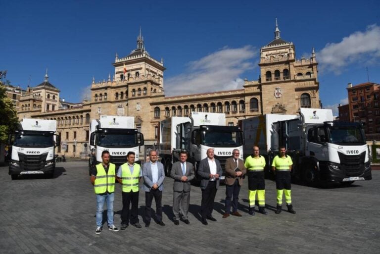 Valladolid refuerza su servicio de limpieza con nuevos camiones sostenibles