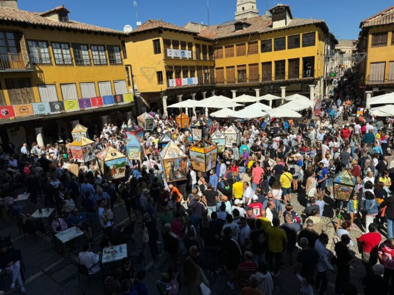 La exposición de faroles inaugura las fiestas de Tordesillas